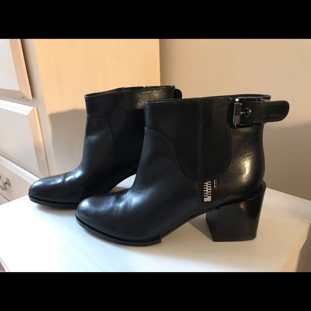 SOLD - Sergio Rossi Black Leather Booties Size 5